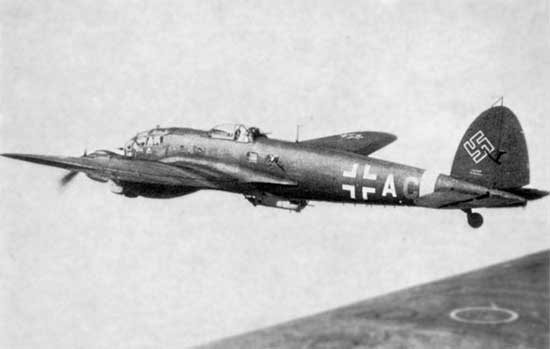 Иллюстрация к книге — Асы и пропаганда. Дутые победы Люфтваффе [i_085.jpg]