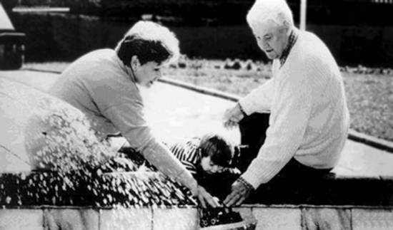 Иллюстрация к книге — Госбесы. Кровавая гэбня и &quot;живой труп&quot; [i_020.jpg]