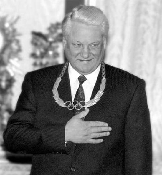 Иллюстрация к книге — Госбесы. Кровавая гэбня и &quot;живой труп&quot; [i_023.jpg]