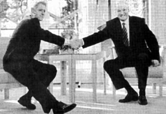 Иллюстрация к книге — Госбесы. Кровавая гэбня и &quot;живой труп&quot; [i_042.jpg]