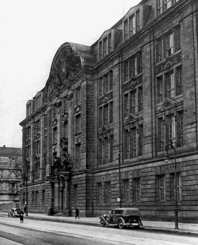 Иллюстрация к книге — Гестапо. Террор без границ [pic_20.jpg]