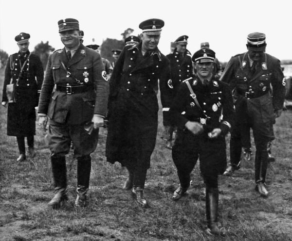 Иллюстрация к книге — Гестапо. Террор без границ [pic_3.jpg]