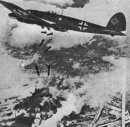 Иллюстрация к книге — Кто заставил Гитлера напасть на Сталина. Роковая ошибка Гитлера [i_027.jpg]