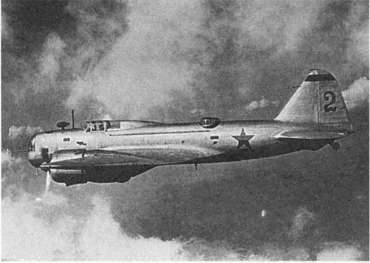 Иллюстрация к книге — Большое небо дальней авиации. Советские дальние бомбардировщики в Великой Отечественной войне. 1941-1945 [i_009.jpg]