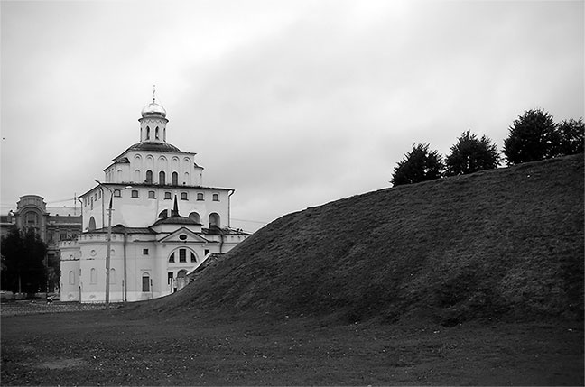Иллюстрация к книге — Русь меж двух огней – против Батыя и "псов-рыцарей" [i_005.jpg]