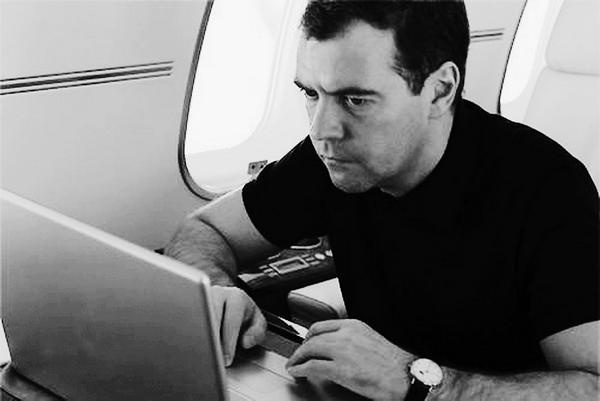 Иллюстрация к книге — История России. От Горбачева до Путина и Медведева [i_033.jpg]