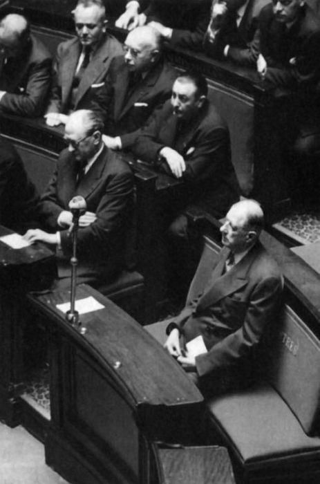 Иллюстрация к книге — Великий де Голль. &quot;Франция - это я!&quot; [vkladka2_img_09.jpg]