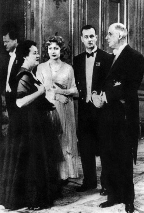 Иллюстрация к книге — Великий де Голль. &quot;Франция - это я!&quot; [vkladka3_img_04.jpg]