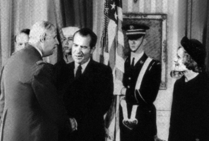 Иллюстрация к книге — Великий де Голль. &quot;Франция - это я!&quot; [vkladka3_img_14.jpg]