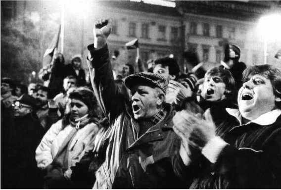 Иллюстрация к книге — Будет ли революция в России? [_024.jpg]