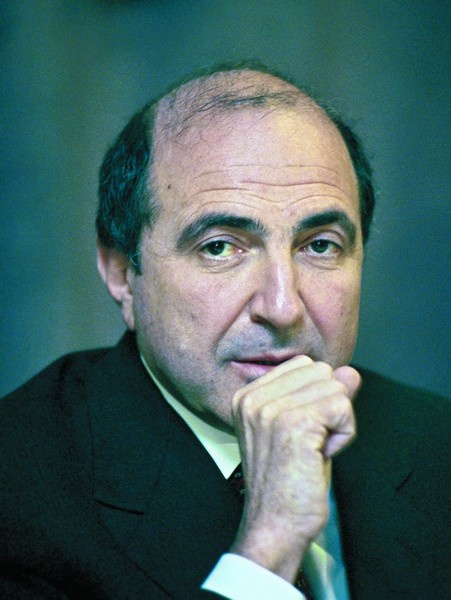 Иллюстрация к книге — Операция "Единая Россия". Неизвестная история партии власти [i_003.jpg]