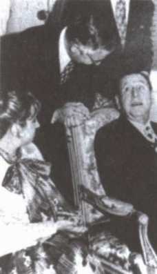 Иллюстрация к книге — Во имя Господа. Кто убил Папу Римского? [i_013.jpg]