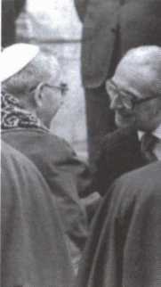 Иллюстрация к книге — Во имя Господа. Кто убил Папу Римского? [i_033.jpg]