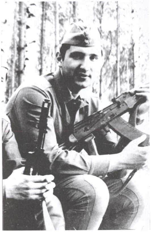 Иллюстрация к книге — Враг народа [i_004.jpg]