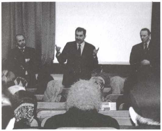 Иллюстрация к книге — Враг народа [i_047.jpg]