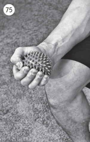 Иллюстрация к книге — Болят руки - что делать [i_083.jpg]