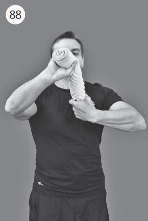 Иллюстрация к книге — Болят руки - что делать [i_096.jpg]