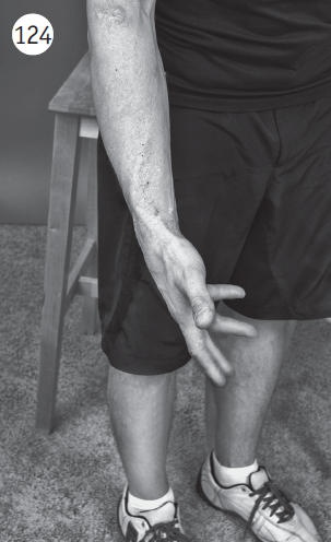 Иллюстрация к книге — Болят руки - что делать [i_134.jpg]