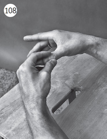 Иллюстрация к книге — Как избавиться от боли в суставах рук [i_121.jpg]