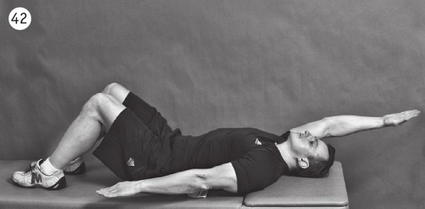 Иллюстрация к книге — Позвоночник без боли. Курс изометрической гимнастики [i_051.jpg]