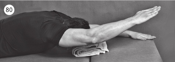 Иллюстрация к книге — Позвоночник без боли. Курс изометрической гимнастики [i_089.jpg]