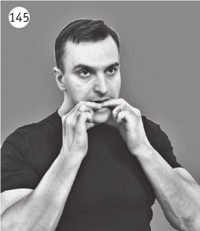 Иллюстрация к книге — Позвоночник без боли. Курс изометрической гимнастики [i_155.jpg]