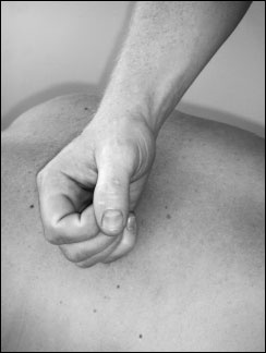 Иллюстрация к книге — Массаж от классики до экзотики. Полная энциклопедия систем, видов, техник, методик [i_051.jpg]