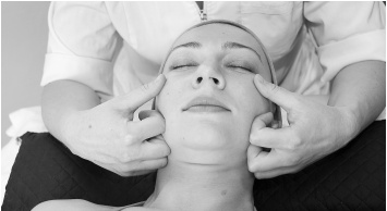 Иллюстрация к книге — Атлас профессионального массажа [i_236.jpg]