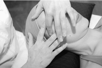 Иллюстрация к книге — Атлас профессионального массажа [i_237.jpg]