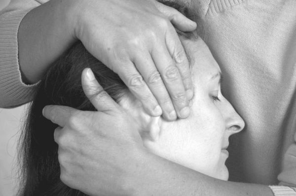 Иллюстрация к книге — Экстренная помощь при травмах, болевых шоках и воспалениях. Опыт работы в чрезвычайных ситуациях [_141f.jpg]