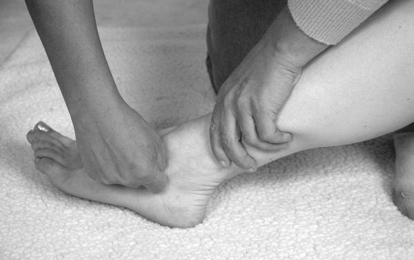 Иллюстрация к книге — Экстренная помощь при травмах, болевых шоках и воспалениях. Опыт работы в чрезвычайных ситуациях [_161f.jpg]