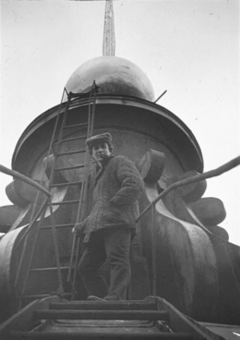 Иллюстрация к книге — Странник и его страна [_297.jpg]