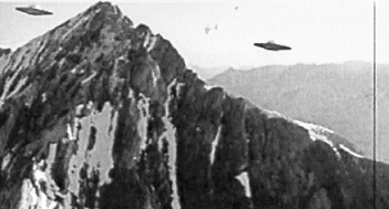 Иллюстрация к книге — Пришельцы государственной важности. Военная тайна [pic_10.jpg]