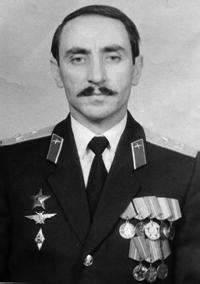 Иллюстрация к книге — Чеченский капкан. Между предательством и героизмом [i_001.jpg]