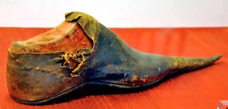 Иллюстрация к книге — Библия моды [i_145.jpg]