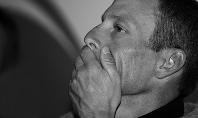 Иллюстрация к книге — Все лгут. Как выявить обман по мимике и жестам [i_015.jpg]