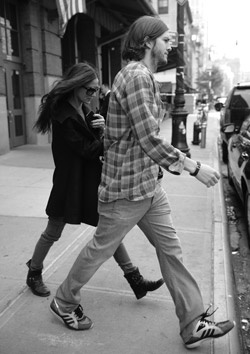 Иллюстрация к книге — Все лгут. Как выявить обман по мимике и жестам [i_064.jpg]