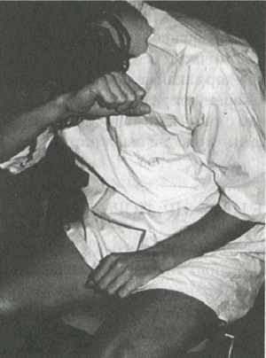 Иллюстрация к книге — Эффект Люцифера. Почему хорошие люди превращаются в злодеев [i_007.jpg]