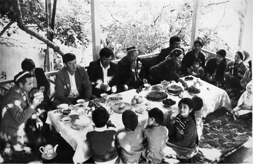 Иллюстрация к книге — Советский кишлак. Между колониализмом и модернизацией [i_068.jpg]