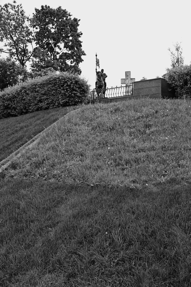 Иллюстрация к книге — Как было на самом деле. Дон Кихот или Иван Грозный [i_190.jpg]