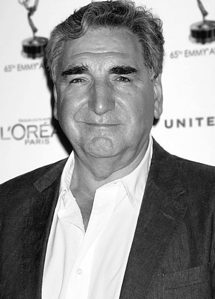 Иллюстрация к книге — Аббатство Даунтон. История гордости и предубеждений [binder1.pdfadobeacrobatpro_page_083_image_0001.jpg]