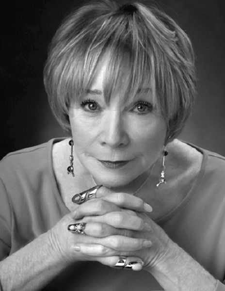 Иллюстрация к книге — Аббатство Даунтон. История гордости и предубеждений [binder1.pdfadobeacrobatpro_page_189_image_0001.jpg]