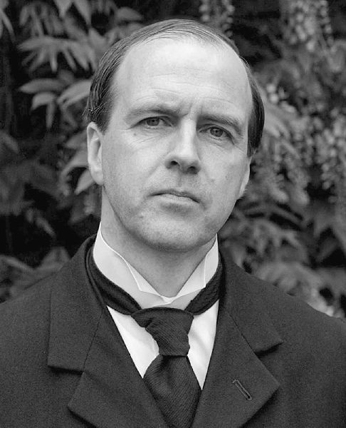 Иллюстрация к книге — Аббатство Даунтон. История гордости и предубеждений [binder1.pdfadobeacrobatpro_page_215_image_0001.jpg]