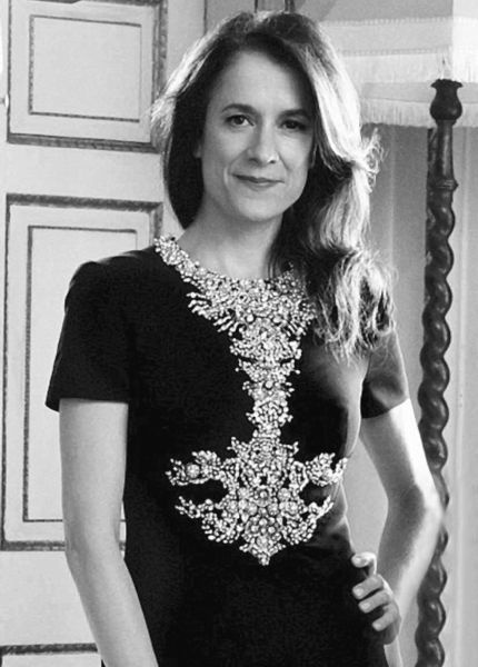 Иллюстрация к книге — Аббатство Даунтон. История гордости и предубеждений [binder1.pdfadobeacrobatpro_page_277_image_0001.jpg]