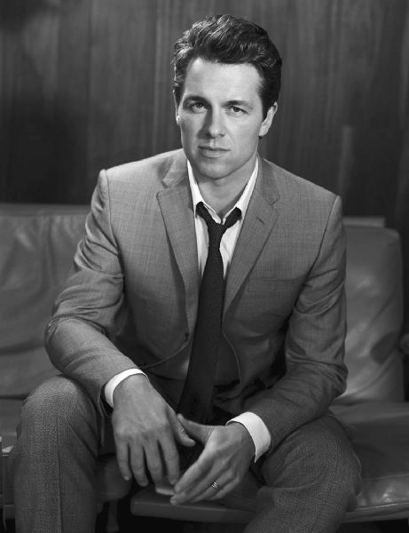 Иллюстрация к книге — Аббатство Даунтон. История гордости и предубеждений [binder1.pdfadobeacrobatpro_page_313_image_0001.jpg]