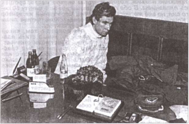 Иллюстрация к книге — Предатели. Войско без знамен [i_009.jpg]