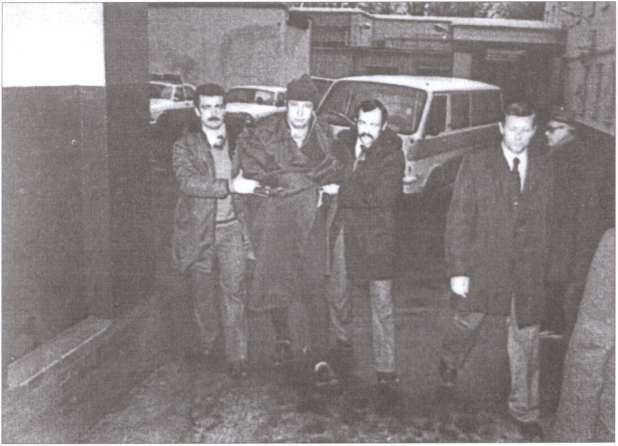 Иллюстрация к книге — Предатели. Войско без знамен [i_027.jpg]