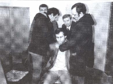 Иллюстрация к книге — Ставка - измена Родине [imgB5ED.jpg]