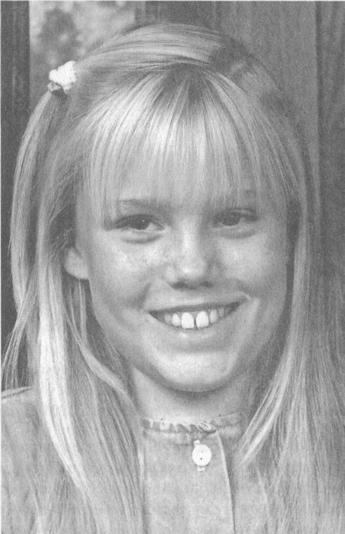 Иллюстрация к книге — Украденная жизнь [i_001.jpg]