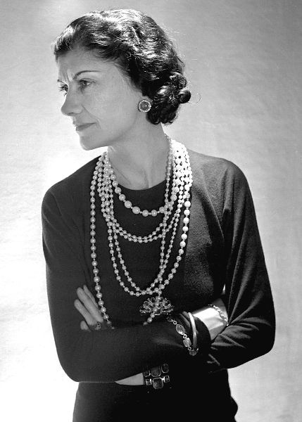 Иллюстрация к книге — Парижские тайны. Жизнь артиста [block_005351_mare_page_103_image_0001.jpg]